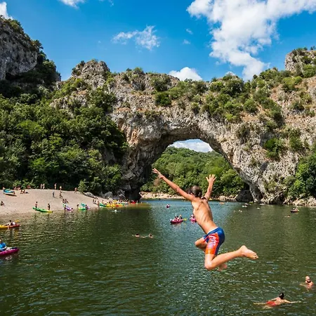 Camping Camping La Turelure 3*